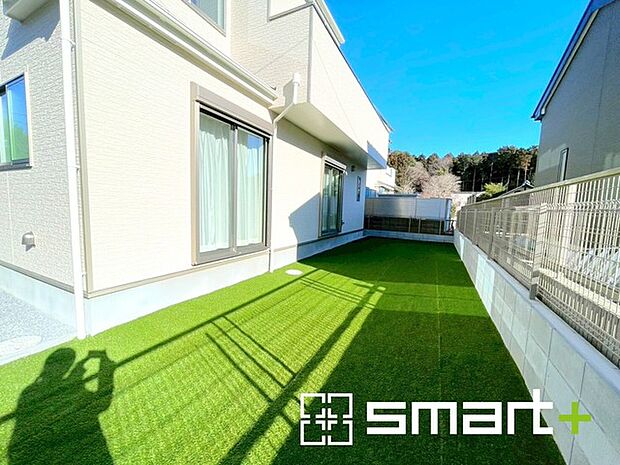 〜お庭もある余裕の敷地〜 ・広々した敷地にはお庭もご用意。お庭があるだけで余裕を感じますね。 