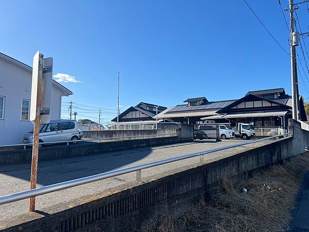 緑岡保育所(1700m)