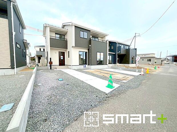 ~モダンな印象を与える外観~ ・シックな色彩の2トーンカラーを採用する事でモダンでお洒落な印象の外観となっております。 ・毎日家に帰ってくることが誇らしくなる高級感のある仕様。