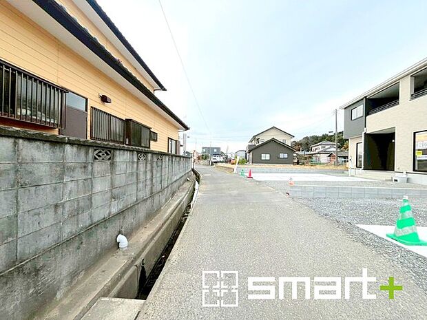 ~資金計画もお任せください~ ・ご見学はもちろん、住宅ローンなど資金面のご相談だけでもお気軽にどうぞ。 ・プロのアドバイザーがお客様にとって最適なプランをご提案させていただきます。