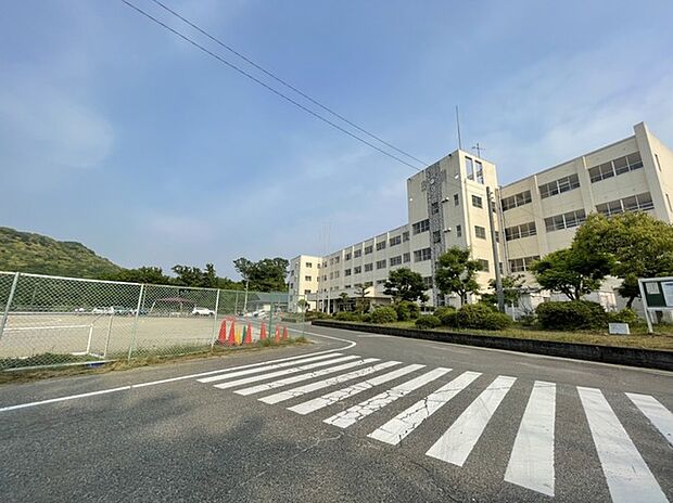 笠間中学校(1320m)