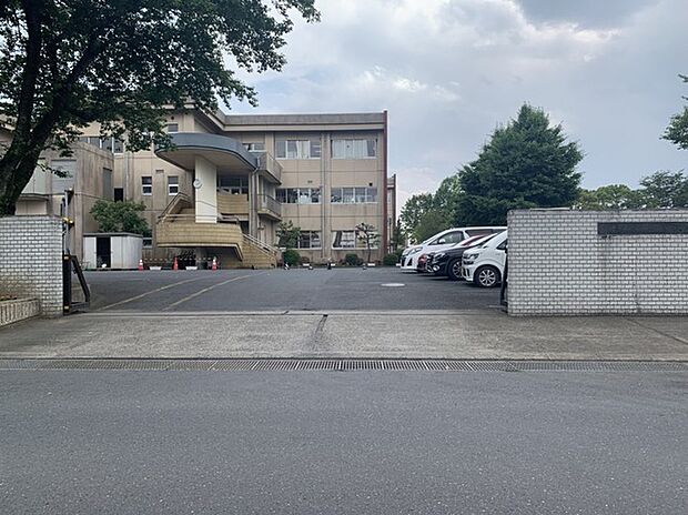 水戸市立吉沢小学校（1100m）