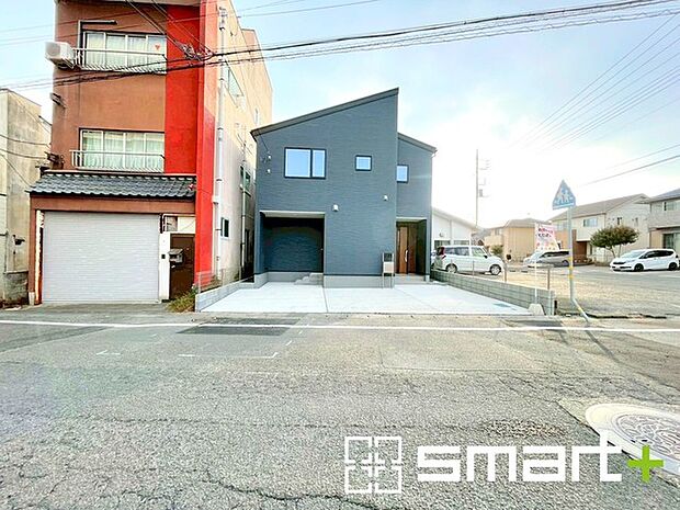 ~資金計画もお任せください~ ・ご見学はもちろん、住宅ローンなど資金面のご相談だけでもお気軽にどうぞ。 ・プロのアドバイザーがお客様にとって最適なプランをご提案させていただきます。