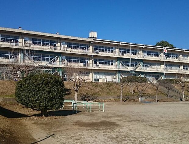石岡市立南小学校（1100m）
