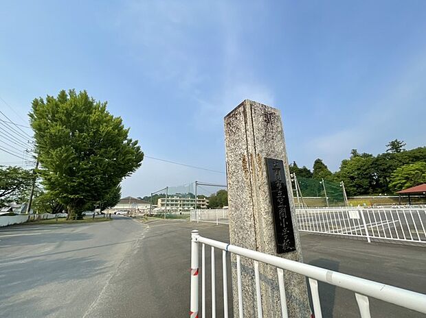 笠間小学校(1480m)