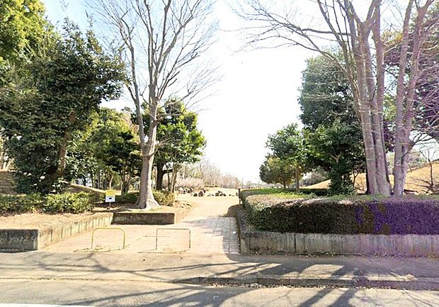 双葉台公園(350m)