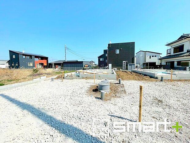 ~完成物件もご案内可能~ ・ご案内時には実際の立地に加え、同メーカー・同仕様の完成物件もご案内可能です。 ・ぜひ現地と建物をご覧いただき、具体的にイメージしてみてくださいませ。