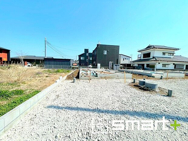 ~ご家族を守る「耐震等級3」~ ・住宅性能評価において「耐震等級3」を取得。地震に強い家であることが証明されております。 ・倒壊の恐れが低くなりますので、地震保険が半額になるメリットも。