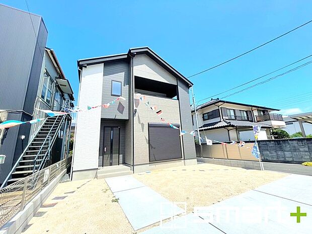 ～資金計画もお任せください～ ・ご見学はもちろん、住宅ローンなど資金面のご相談だけでもお気軽にどうぞ。 ・プロのアドバイザーがお客様にとって最適なプランをご提案させていただきます。 