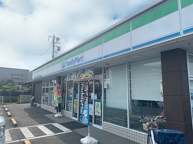 ファミリーマートひたちなか北神敷台店(590m)