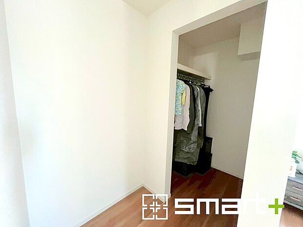 ~フリースペースき~ ・用途様々、便利なフリースペースもございます。 ・収納としてはもちろん、テレワークルームとしても便利ですね。