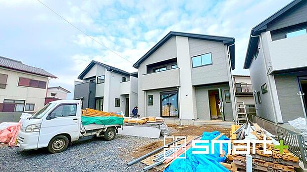 ～ご家族を守る「耐震等級3」～ ・住宅性能評価において「耐震等級3」を取得。地震に強い家であることが証明されております。 ・倒壊の恐れが低くなりますので、地震保険が半額になるメリットも。 