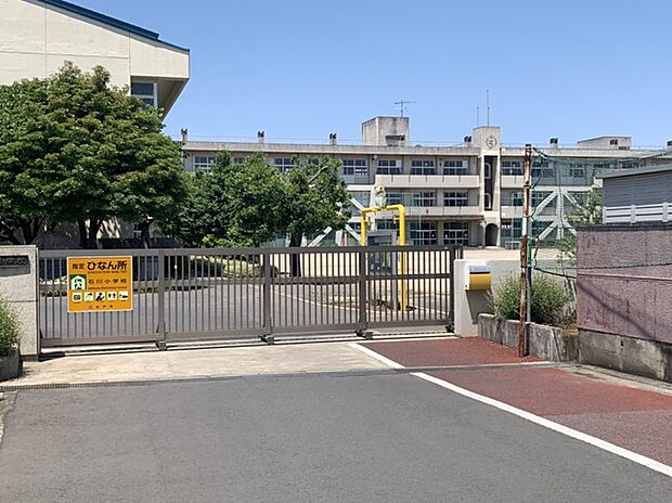 水戸市立石川小学校(450m)