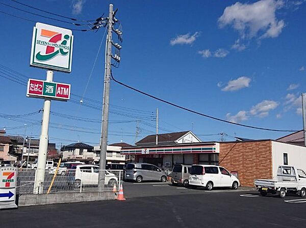 セブンイレブン友部八雲店（2900m）