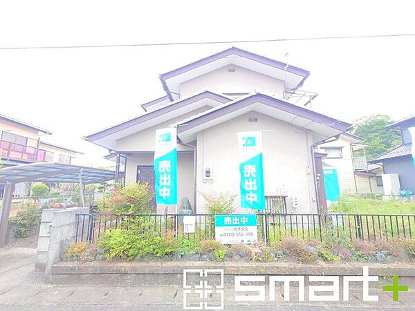 ～落ち着きのある外観～ ・シンプルで落ち着いた印象の外観です。 ・周辺環境にもなじみやすく、長く安心してお住まいいただける住まいです。