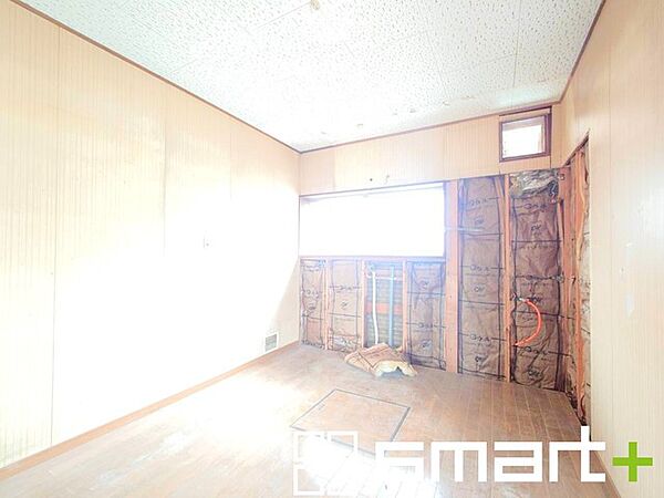 ～急な来客にも対応できる和室～ ・ご内覧の際は、実際の使い方をイメージしながらご覧くださいませ。 ・ぜひ現地で、使い方のイメージを膨らませてご覧ください。