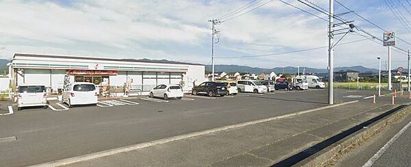 セブンイレブン北茨城中郷ニュータウン店（1800m）