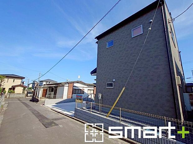 ~ご家族を守る「耐震等級3」~ ・住宅性能評価において「耐震等級3」を取得。地震に強い家であることが証明されております。 ・倒壊の恐れが低くなりますので、地震保険が半額になるメリットも。