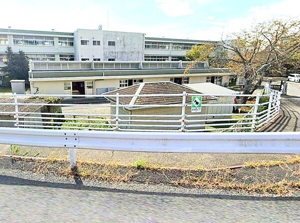 日立市立滑川小学校（450m）