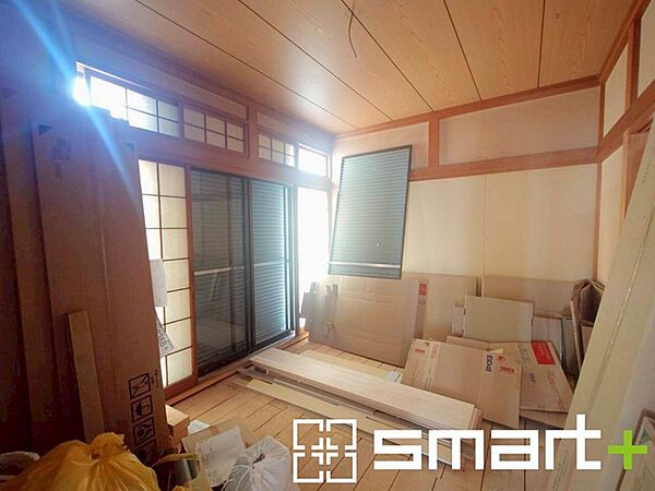 ～「和みの部屋」和室をご用意～ ・壁紙などリフォームで新品に交換予定です。 ・やはり畳の香りは心が落ち着きますね。