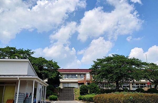 城里町立常北小学校（2800m）