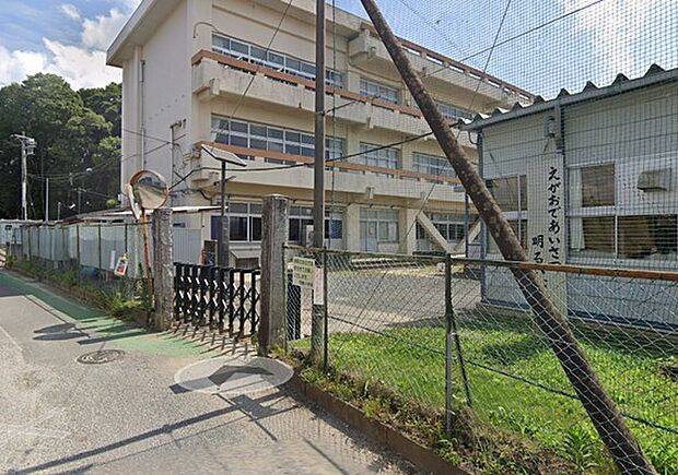 羽鳥小学校(1800m)