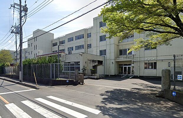 笠間市立友部中学校(750m)