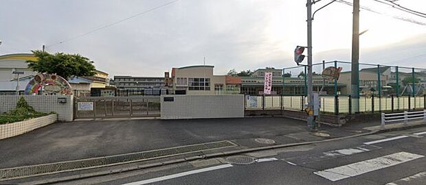 緑岡幼稚園（1300m）