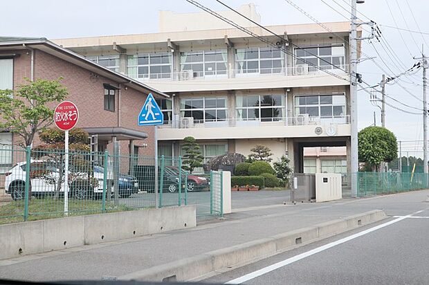 ひたちなか市立佐野中学校(2300m)