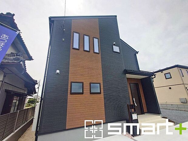 ～ご家族を守る「耐震等級3」～ ・住宅性能評価において「耐震等級3」を取得。地震に強い家であることが証明されております。 ・倒壊の恐れが低くなりますので、地震保険が半額になるメリットも。 