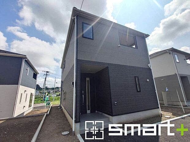 ~資金計画もお任せください~ ・ご見学はもちろん、住宅ローンなど資金面のご相談だけでもお気軽にどうぞ。 ・プロのアドバイザーがお客様にとって最適なプランをご提案させていただきます。