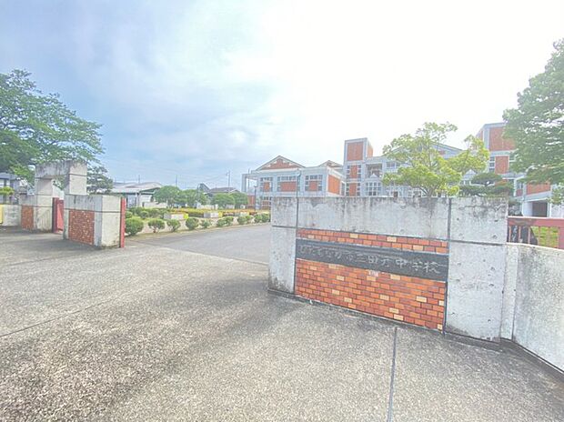 ひたちなか市立田彦中学校(500m)