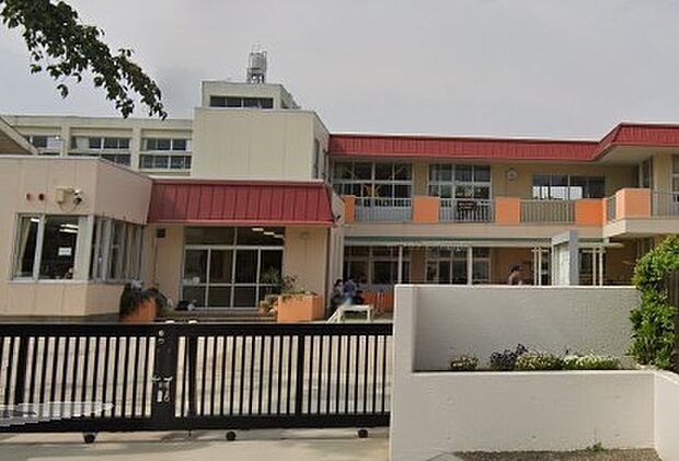 東石川幼稚園(1300m)