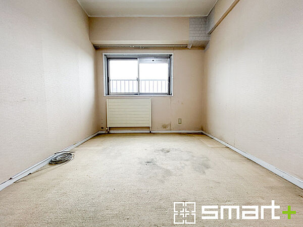 ～収納付きの洋室～ ・寝室や趣味のお部屋はもちろん、お子様のプレイルーム、お昼寝など用途様々ですね。