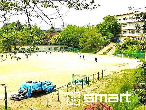 久寺家中学校（650m）