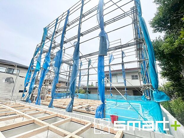 ～ご家族を守る「耐震等級3」～ ・住宅性能評価において「耐震等級3」を取得。地震に強い家であることが証明されております。 ・倒壊の恐れが低くなりますので、地震保険が半額になるメリットも。 