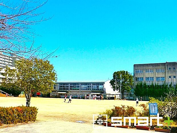 馬橋北小学校(560m)