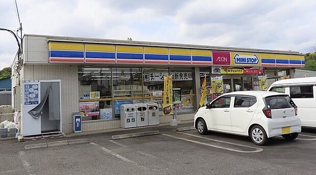 ミニストップ　柏逆井店（1200m）