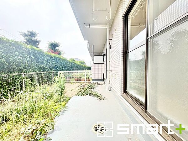 ～専用庭付き～ ・1階ならではの専用庭があるのは嬉しいですね。 ・ガーデニングや家庭菜園、お子様の遊び場、アウトドアなどライフスタイルに合った活用方法を楽しめます。