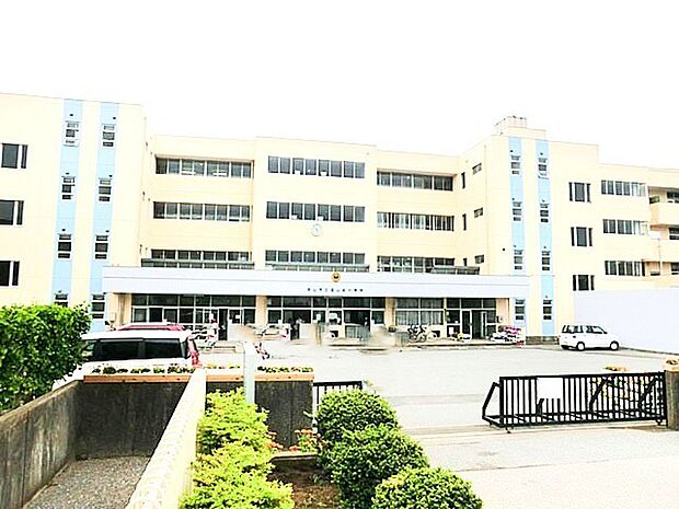 流山北小学校（530m）