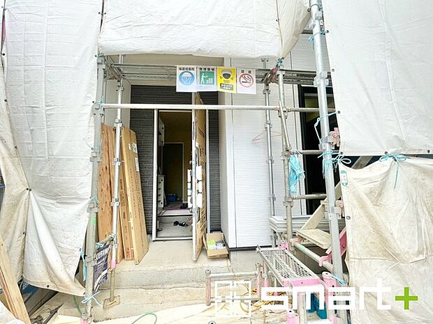 ~ご家族を守る「耐震等級3」~ ・住宅性能評価において「耐震等級3」を取得。地震に強い家であることが証明されております。 ・倒壊の恐れが低くなりますので、地震保険が半額になるメリットも。