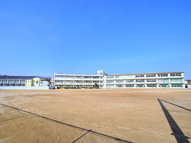 東部中学校(2050m)
