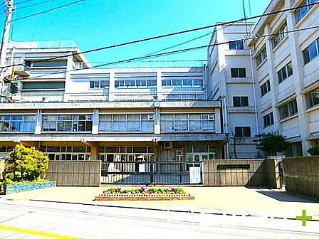 松戸市立六実第三小学校.j(140m)