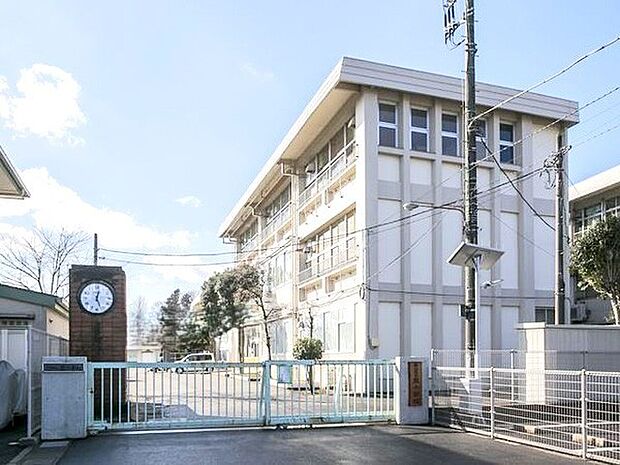 東小学校（790m）