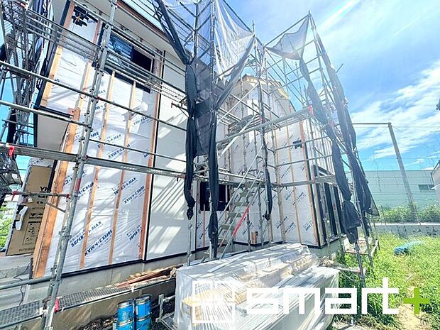 ~ご家族を守る「耐震等級3」~ ・住宅性能評価において「耐震等級3」を取得。地震に強い家であることが証明されております。 ・倒壊の恐れが低くなりますので、地震保険が半額になるメリットも。
