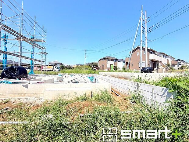 ~ご家族を守る「耐震等級3」~ ・住宅性能評価において「耐震等級3」を取得。地震に強い家であることが証明されております。 ・倒壊の恐れが低くなりますので、地震保険が半額になるメリットも。