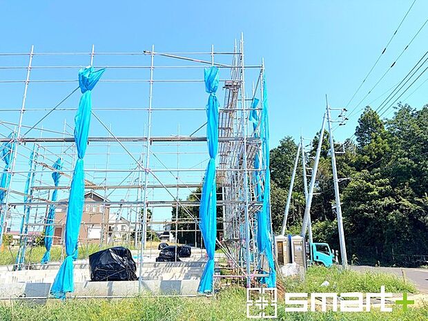 ~風にも強い強靭な建物~ ・住宅性能評価において「耐風等級2」を取得。 ・大型の台風など暴風にも耐える、強靭な建物となっております。