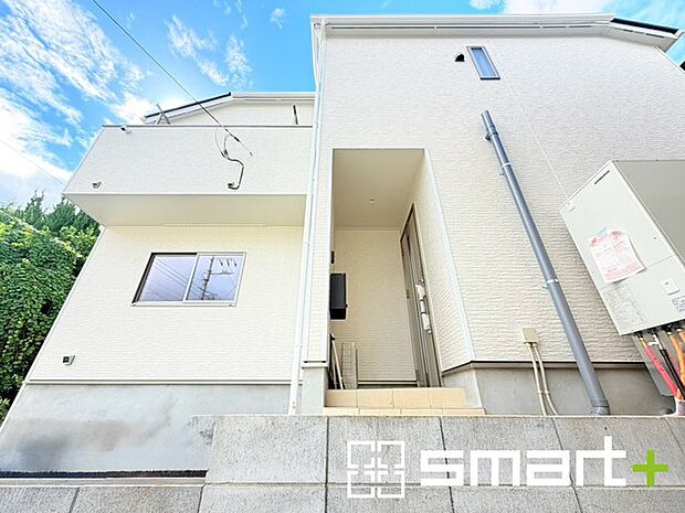 ~ご家族を守る「耐震等級3」~ ・住宅性能評価において「耐震等級3」を取得。地震に強い家であることが証明されております。 ・倒壊の恐れが低くなりますので、地震保険が半額になるメリットも。