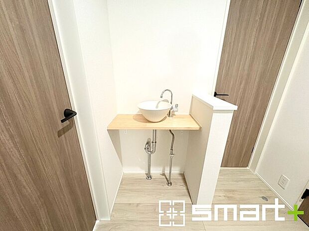 ~2階にも洗面スペース~ ・便利な洗面スペースが2階にもあるのは嬉しいですね。 ・手洗いうがいはもちろん、お掃除などにも便利です。