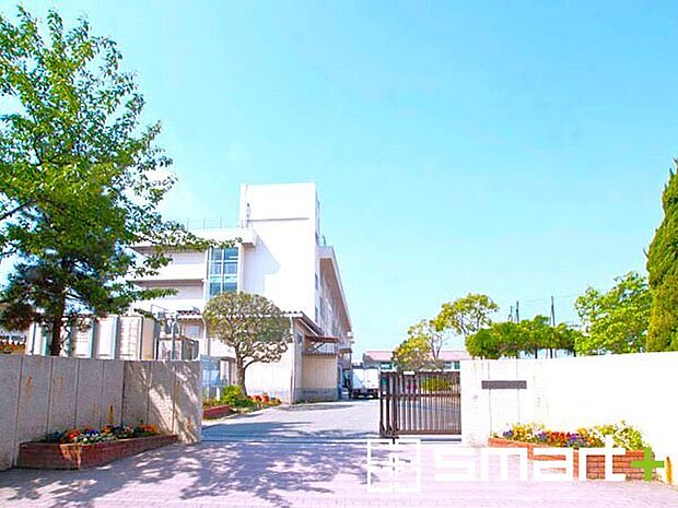 福栄中学校（450m）